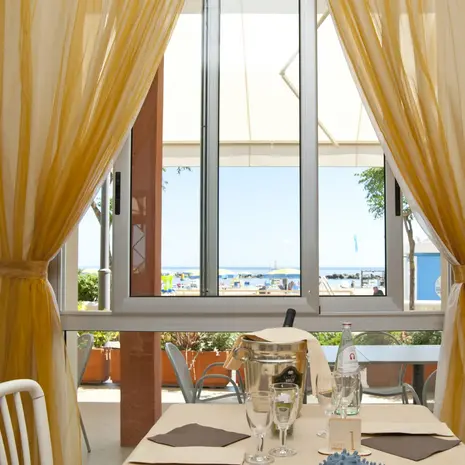 Sala Ristorante Vista Mare