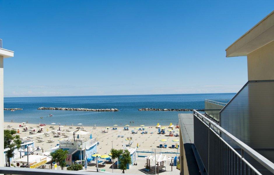Prenota Ora la tua camera a Bellaria Igea Marina per il mese di Luglio