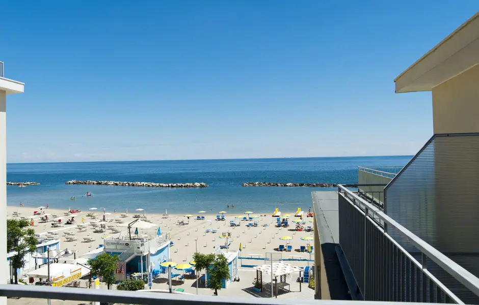 Prenota Ora la tua camera a Bellaria Igea Marina per il mese di Luglio